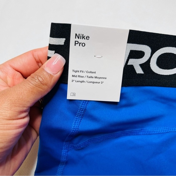 Nike | Women’s Nike Spandex Shorts - Picture 5 of 7